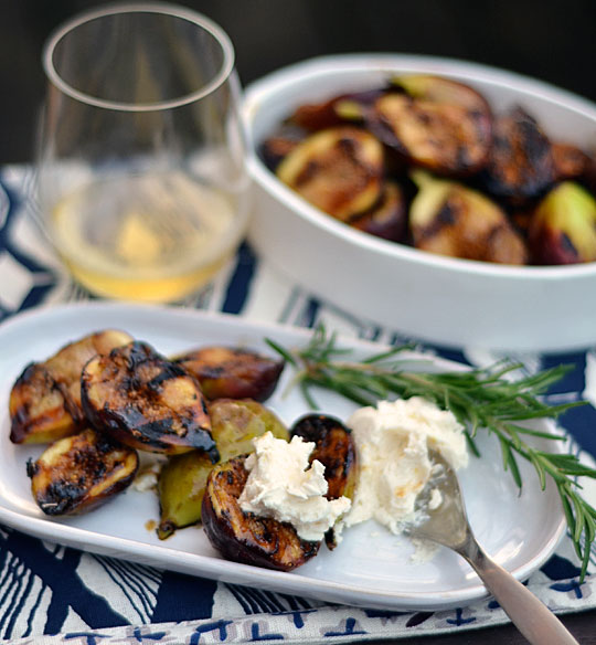 Grilled Figs with Honeyed Mascarpone