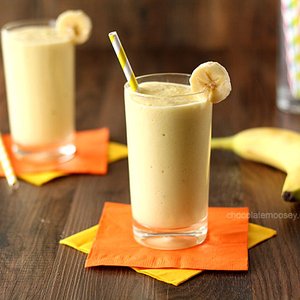 Banana Mango Yogurt Smoothie