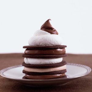 Chocolate Cookies ‘n’ Cream Towers