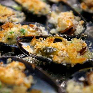Hot Mussels