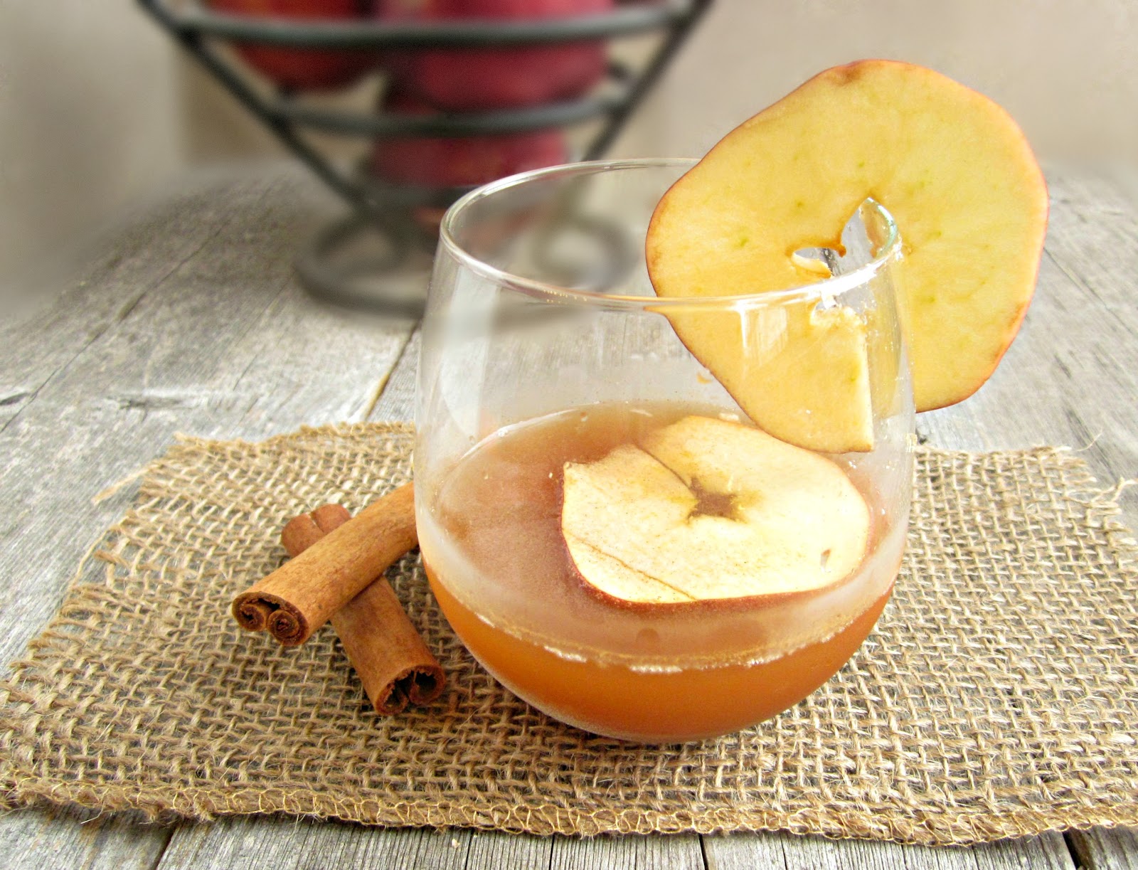 Apple Pie Martini