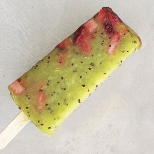 Kiwi-Strawberry Ice Pops