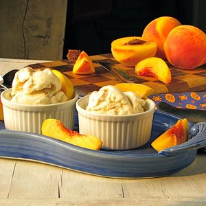 Roasted Peaches and Honey Ice Cream