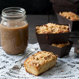 Individual Wholegrain Apple Ginger Breakfast Cakes