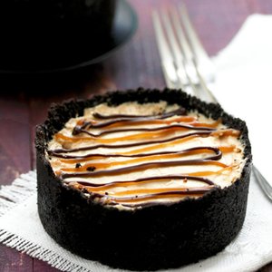 Frozen Reese’s Peanut Butter Pie