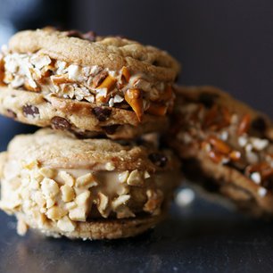 Beer Ice Cream Chocolate Chip Sandwiches