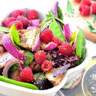 Sweet n’ Spicy Raspberry Salad with Honey Vinaigrette